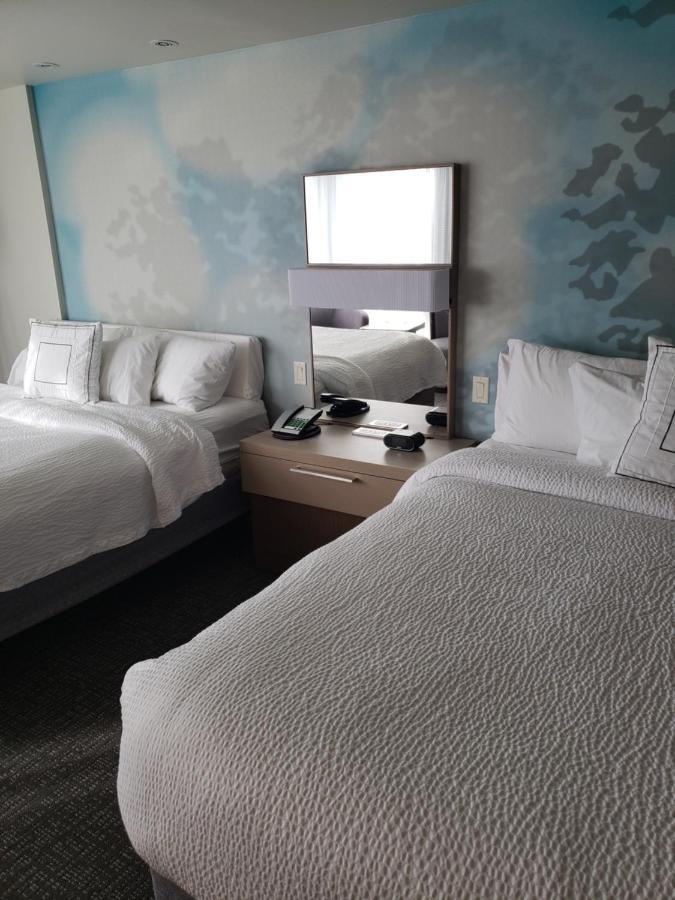 Courtyard By Marriott North Brunswick Hotel Ngoại thất bức ảnh