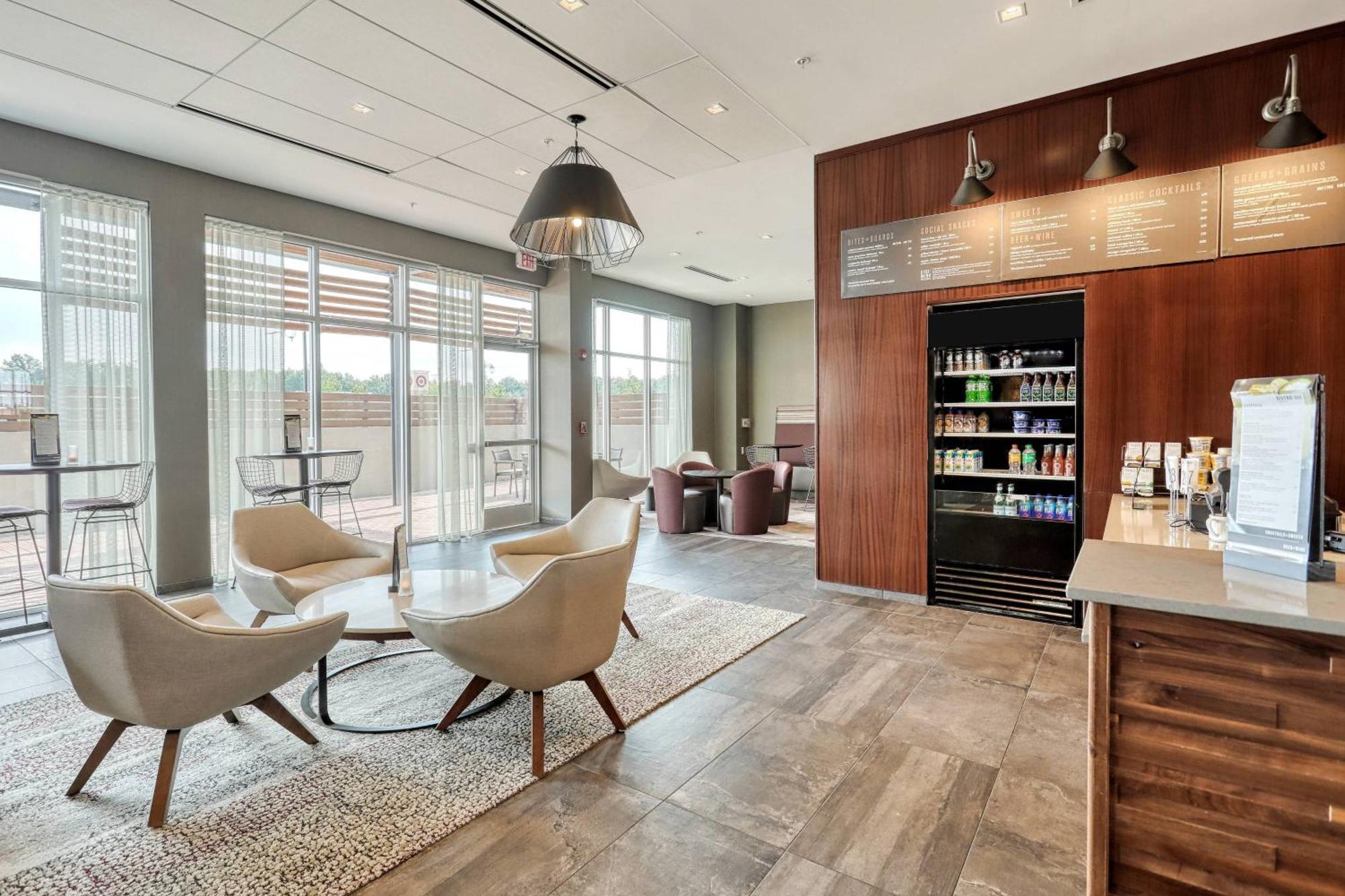 Courtyard By Marriott North Brunswick Hotel Ngoại thất bức ảnh